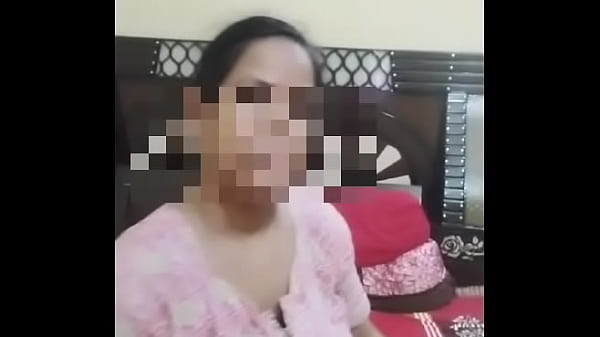 भारी उभार वाली गर्म भाभी की प्यास