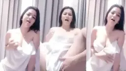 Rosalinda Colmek Sambil Mendesah, Ahhh, Bikin Makin Basah