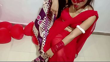 Baru Aja Nikah, Istri India Pake Sari Merah, Mesum Banget Rayain Valentine Bareng Suami Desi-nya – Film Xxx Hindi Paling Hot
