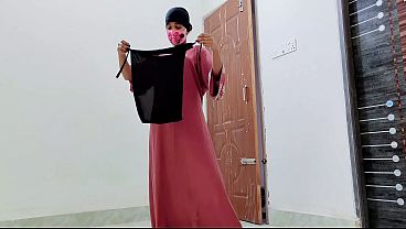 Nafsu Membara Ibu Tiri Berhijab Pada Anak Tirinya