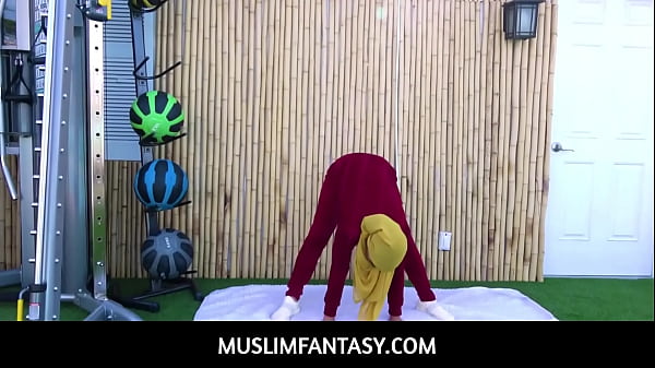 Pelatih Fitness Bugil Mampusin Client Arab Eksotis Sampai Mampus