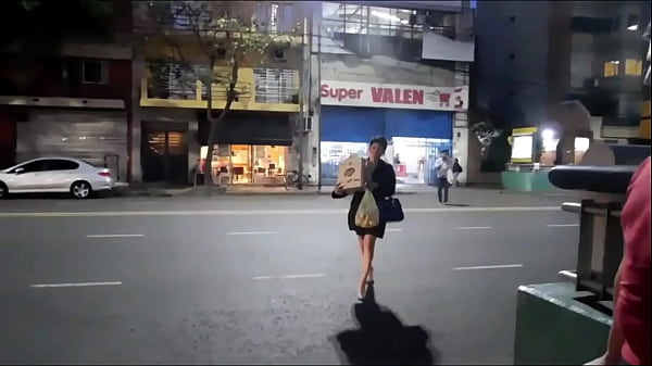 Di Tengah Pandemi Dan Gila-gilaan, Di Karantina Ketat, Ibu Temanku Malah Nongol Ke Supermarket Dan Bikin Semua Orang Kepincut