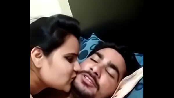 Video Mesra Pasangan Desi Bocor Ke Publik