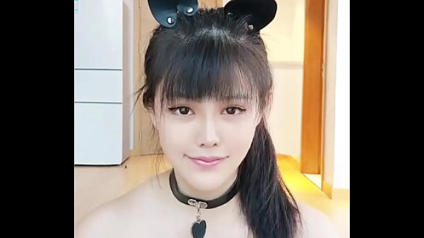 【原声验证】上海极品女m萌面乖兽认主现场！皮革紧身衣下的妩媚奴娘，清纯脸蛋玩出火辣风骚