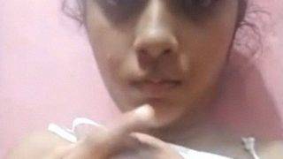 Bubblegum Boobs Desi Xposed -> Payudara Montok Desi Kebuka, Bikin Ngiler