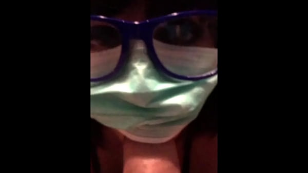 Beurette Dikurung Di Rumah, Nge*** Sambil Pakai Masker Corona Virus Covid-19 Karantina