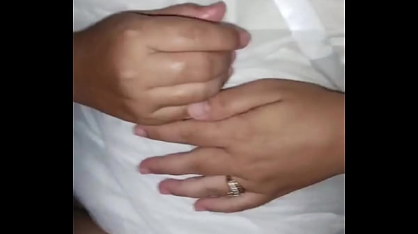 Detik-detik Istri Tetangga Minta Semburan Panas Di Dalem.