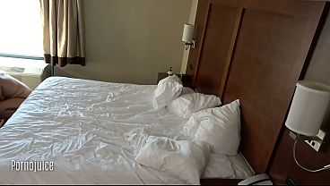 Mata-mata Rusia Mainin Kontol Bareng Tentara Amerika Hitam Di Tempat Gelap.
