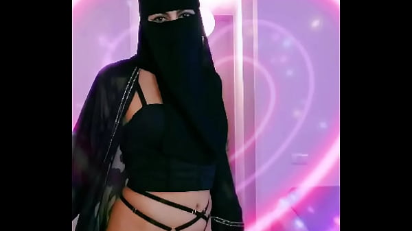 Cewek Berhijab Tebal, Pakai Cadar Seksi Di Balik Kain Tipis, Bikin Syahwat Meledak Di Setiap Gerakannya, Bikin Pengen Nyobek Niqabnya Perlahan-lahan.