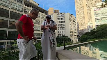 Sheik Árabe Chegou No Brasil Na época Da Copa Do Mundo, Ele E O Guia Turístico Pegaram Umas Torcedoras Brasileiras Que Estavam No Hotel, Levaram Pro Quarto E Meteram Gostoso Até O Cuzinho Das Safadas, Completo No Red.