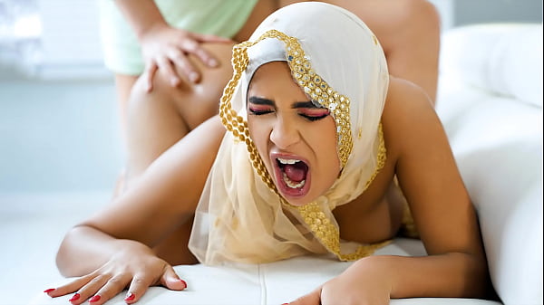 Bujuk Pacar Hijabku Yang Dilarang Ml Karena Budaya, Akhirnya Ngewe Liar – Hijablust