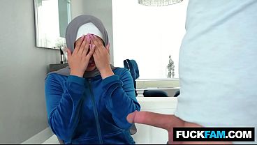 Tetangga Hijabku Kena Kejutan Kontol Gede, Sophia Leone Sama Nicky Rebel