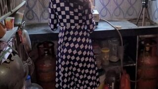 Istri Berani Ngentot Dengan Adik Ipar Di Dapur, Rasanya Bikin Makin Panas