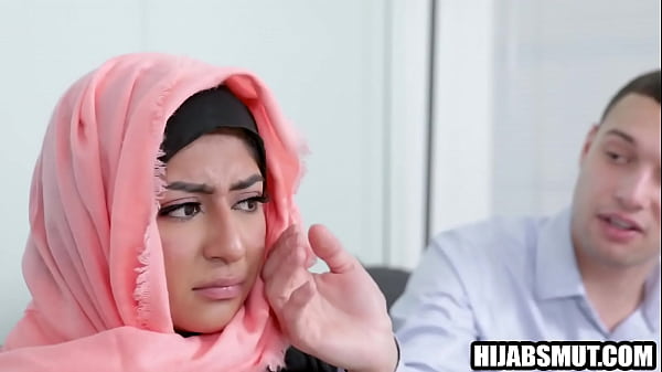 Gadis Hijab Terpaksa Digarap Bule Amerika Sampai Mampus.