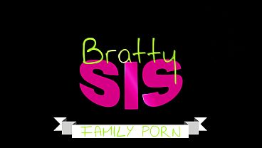 Gracie Gates & Brookie Blair Bilang Ke Kakak Tiri “kita Bisa Ngentot Bareng Dulu, Baru Ke Pantai”