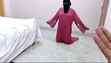 Malam Ini Di Kamarku, Ibu Tiri Desi Yang Seksi Itu Digilas Nafsu Liarku Sampai Meraung-raung.