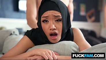 Hijabi Kena Ajakin Ngerasain Budaya Barat, Jade Kimiko Sama Parker Ambrose Main Hot