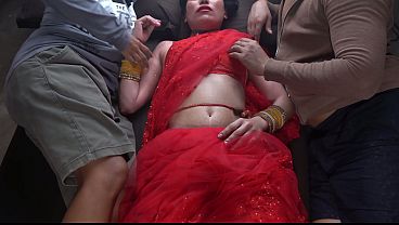 Ibu Tiri India Dan Anak Tiri Laki-lakinya Main-main Di Ranjang, Video Panas Xxx.