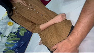 Aku Bawa Pacarku Vishali Ke Hotel, Langsung Kuobok- Obok Memek Perawannya Sampai Meraung-raung.